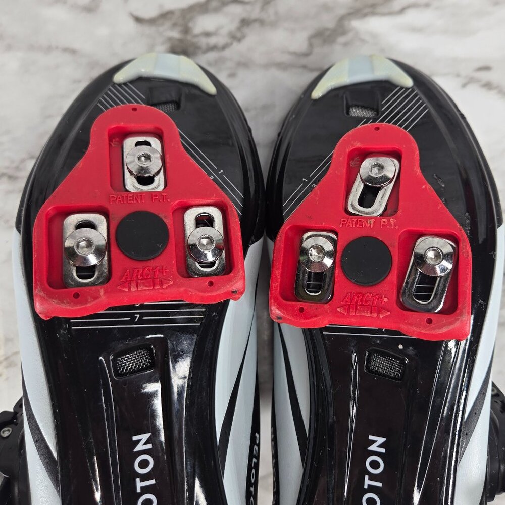 Peloton Women's Indoor Cycling Shoes 7 - Picture 6 of 6